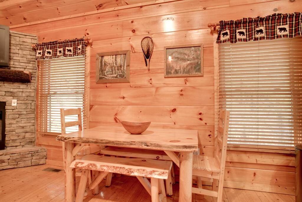Brave Eagle Cabin Sevierville Zimmer foto